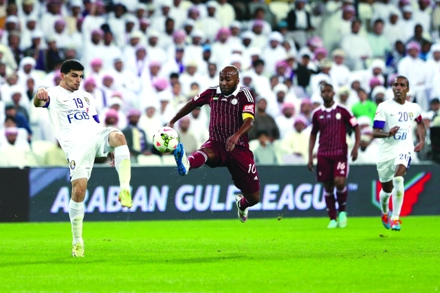 "■مطر والعنزي وكرة مشتركة في مواجهة الموسم الماضي | البيان"