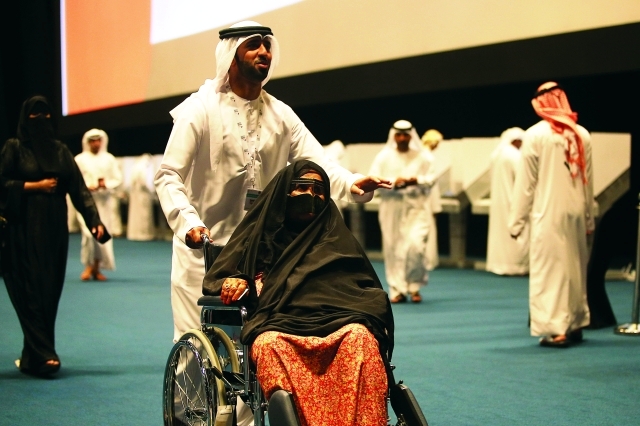 "■ شافية الهاملي حرصت على التصويت مبكراً"
