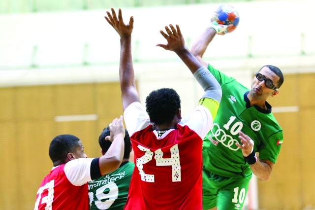 "كأس الإمارات لرجال اليد المباراة (الشباب مع الجزيرة) ,الصالة الرياضية بنادي الشباب - دبي , تصوير عماد علاء الدين"