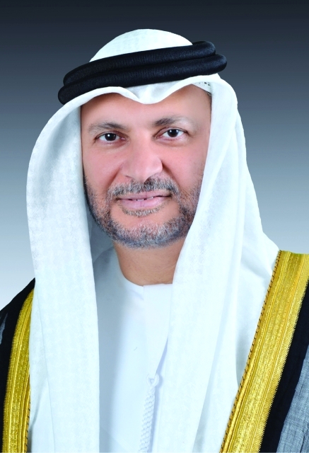 "أنور قرقاش"
