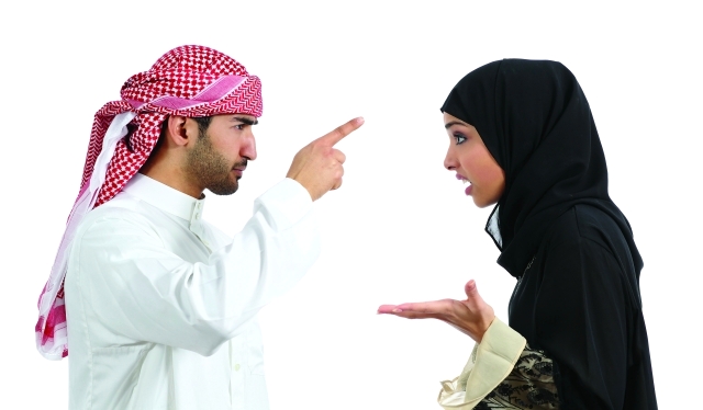 "ضعف التواصل وغياب التفاهم أسباب رئيسية للطلاق | أرشيفية"