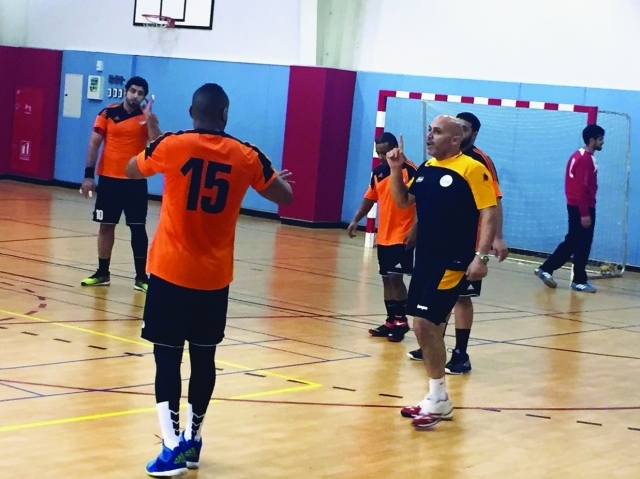 "خلال تدريبات المنتخب الداخلية قبل السفر إلى معسكر الدوحة البيان"