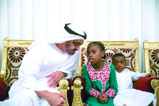 "وسموه في لفتة أبوية مع ابني الشهيد الحمادي"