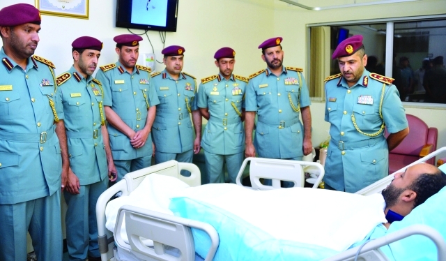 "■ الوفد يطمئن إلى صحة المصابين من أبطال الإمارات"