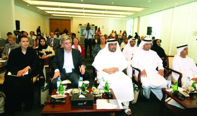 "■ وزير البيئة ورزان المبارك في مقدمة الحضور"