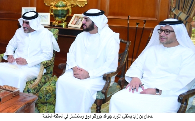 "سلطان الرميثي وحمدان المزروعي وخديم الدرعي"