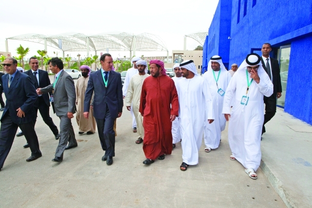 "■ سلطان بن زايد يتفقد المهرجان | البيان"
