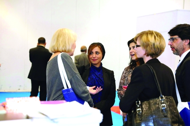 "■ بدور القاسمي وحديث مع فاعلين في قطاع النشر | البيان"