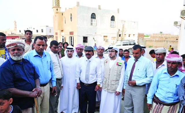 "■ أهالي سوقطرة يشيدون بمبادرات الإمارات الإغاثية | وام"