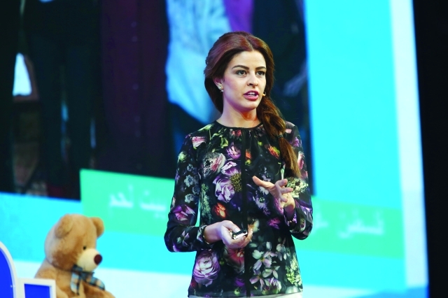 "منى الحيمود"