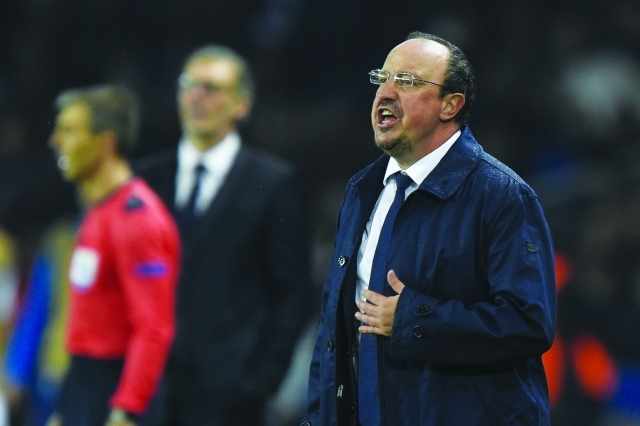 "بنيتيز خلال مباراة جرمان وريال مدريد | أ ف ب"