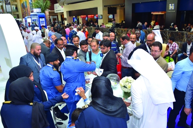 "Ⅶ إقبال كبير على جناح الدائرة"