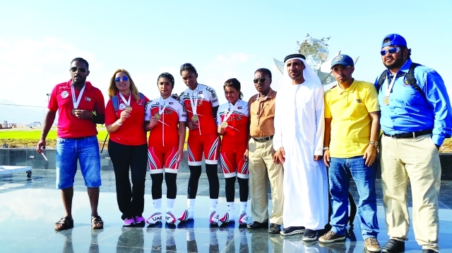 "من مراسم تتويج فتيات الإمارات باللقب البيان"