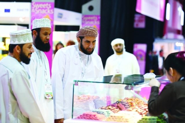 "Ⅶ جانب من معرض الشرق الأوسط للحلويات والوجبات الخفيفة"