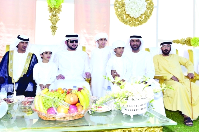 "■ وسموه خلال الحفل"