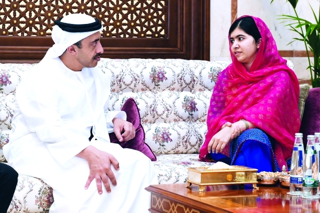 "■ وسموه في حديث مع الحائزة على نوبل"