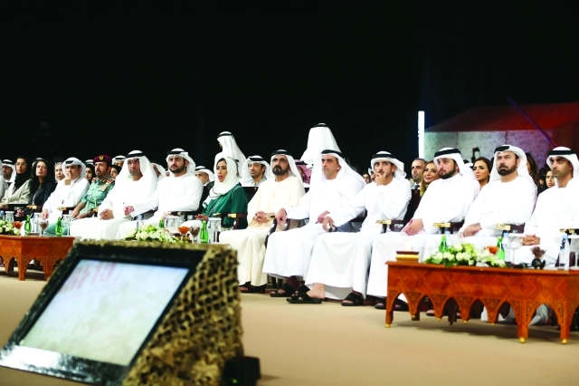 "Ⅶ نائب رئيس الدولة يتابع فعاليات الحفل"