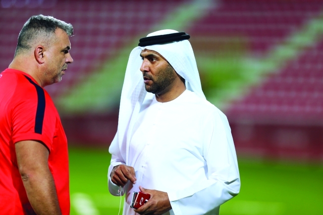 "■ النابودة يطمئن من كوزمين على جاهزية الاهلي | البيان"
