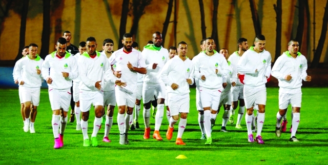 "■ جانب من تدريبات المنتخب الفلسطيني في عمّان | البيان"