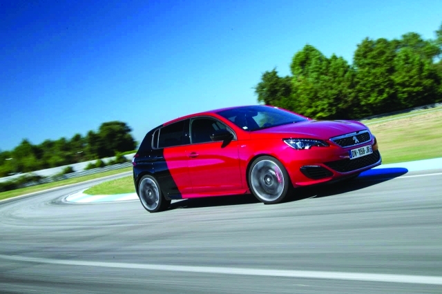 "Ⅶ تتوفر «308 GTi» بمحركين 250 و 270 حصاناً  |  البيان"