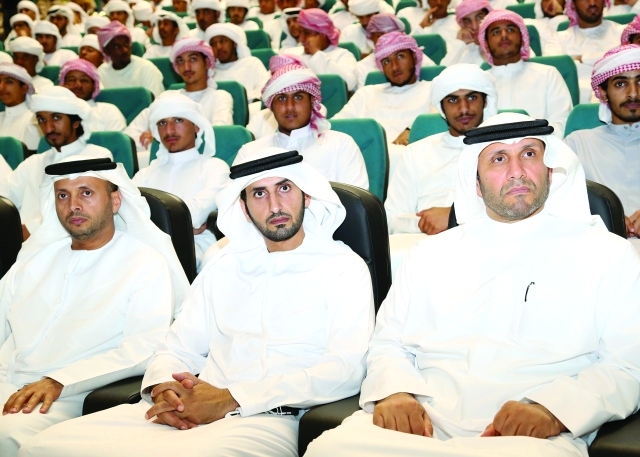 "■ المزروعي والشامسي والهاملي خلال الملتقى الوطني في مجمع بينونة التعليمي بالمنطقة الغربية | البيان"