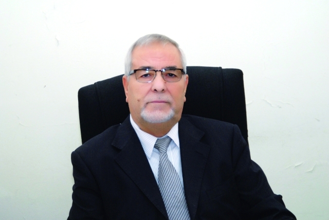 " عمر بوقرورة"