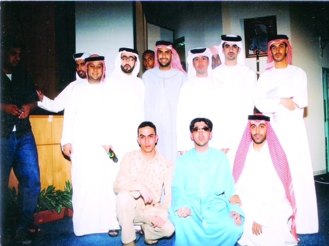 " مع عدد من الزملاء أيام دراسة اللغة العربية"