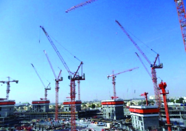 "■ نشاط مكثف للرافعات البرجية في ظل مشاريع البناء | البيان"