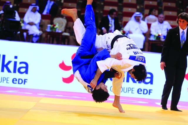 "من منافسات الجودو"
