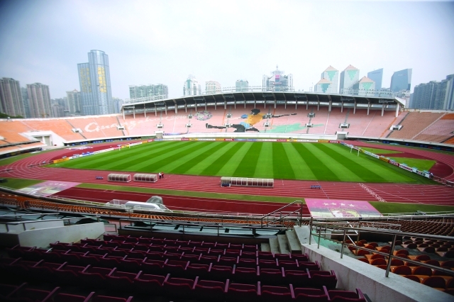 "ملعب مباراة الأهلي أمام غوانزهو يسع 60 ألف مشجعا      | البيان"