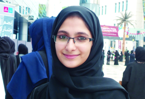 " نورة المهيري"