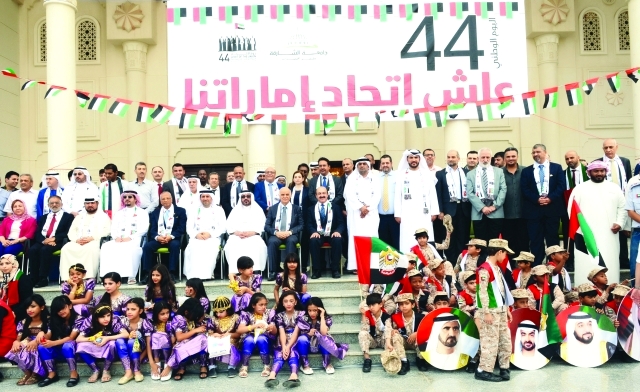 "Ⅶ سلطان بن محمد بن سلطان خلال احتفالات الجامعه الأميركية في الشارقة | من المصدر"