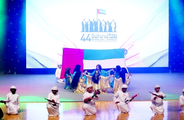 "Ⅶ من فقرات الحفل"