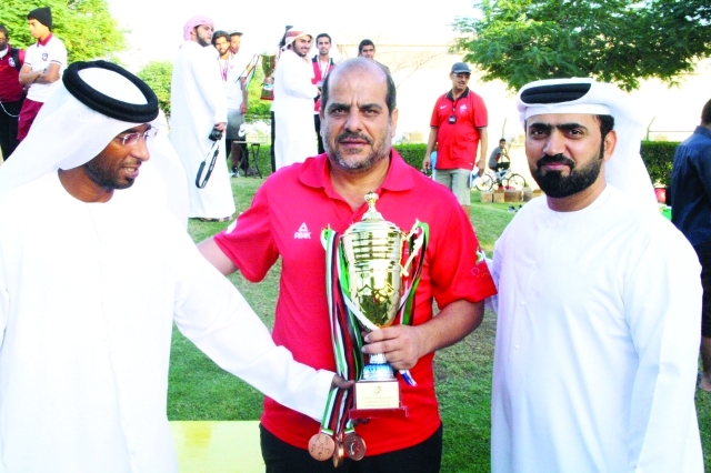 "الأهلي بطل الرجال"