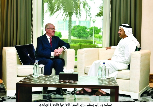 "■ عبدالله بن زايد خلال المباحثات مع الوزير الايرلندي | وام"