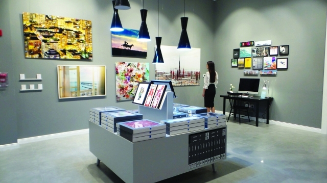 " القسم الأول من الغاليري"