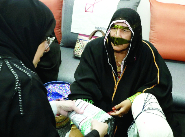 "■ خلال جولة بمركز مشروع بدوة"