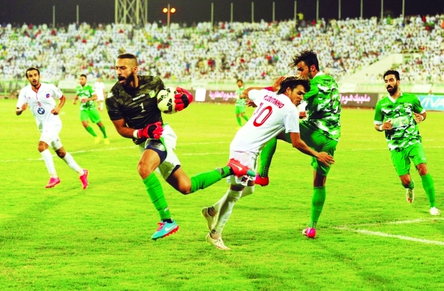 "■ الملاعب الكويتية تحتاج إلى حزم | البيان"