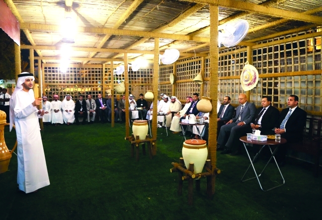 "الاستراحة تتسع لجلسات النقاش والعصف الذهني | تصوير: حنيف"