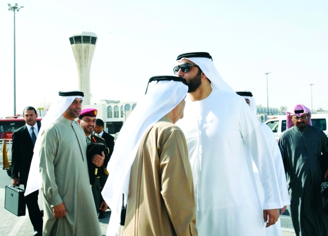 "سعود المعلا لدى مغادرته إلى تركمانستان وفي وداعه راشد بن سعود | وام"