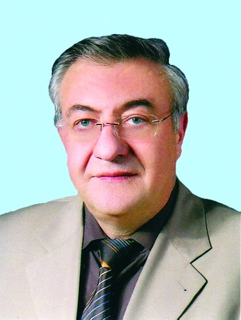 "مأمون كنعان"