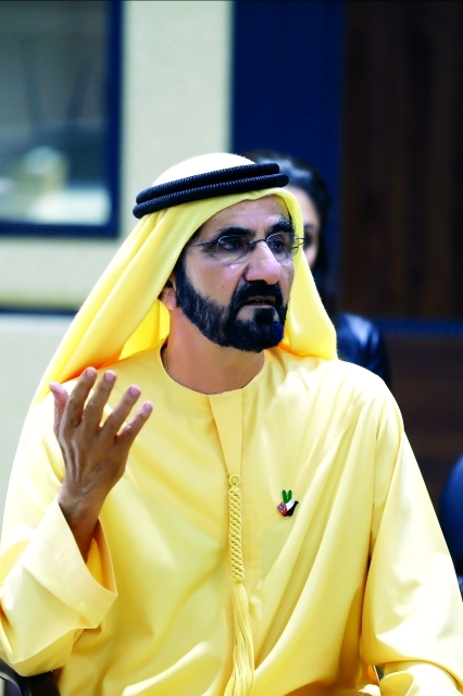 "سموه متحدثاً إلى الطلبة"