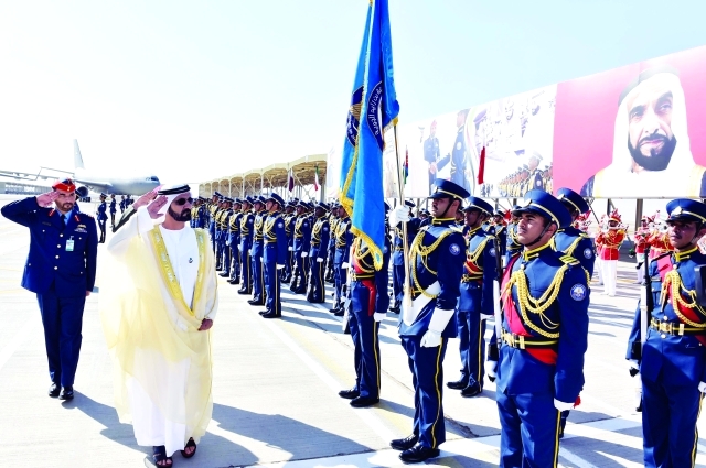 "محمد بن راشد خلال حفل التخريج"