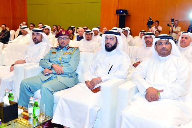 "محمد المري والحضور خلال إطلاق الجائزة | البيان"