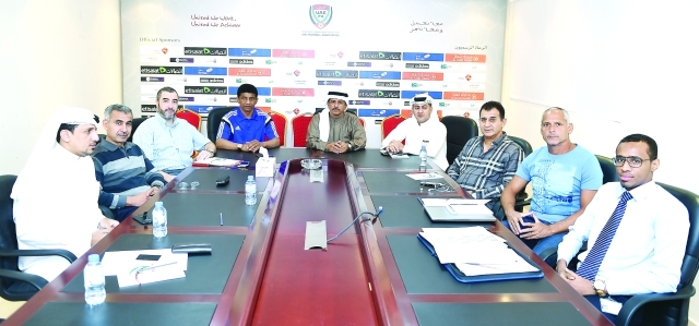 "■ اجتماع تنسيقي للجهازين الإداري والفني للمنتخب | البيان"