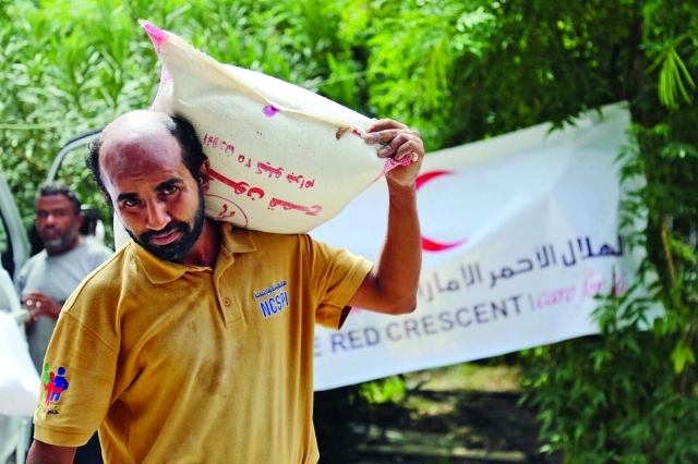 "Ⅶ خلال توزيع المساعدات"