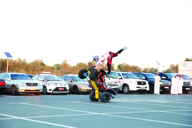 "■ استعراضات سكايف دايف تعزز حماسة الأجواء | من المصدر"