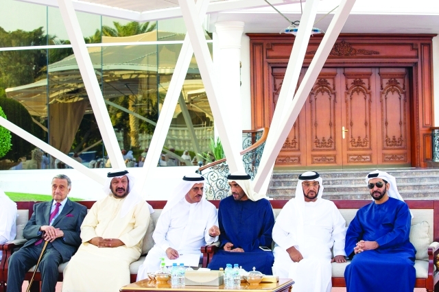 "حمدان ونهيان بن زايد وسعيد بن محمد آل نهيان ومحمد بن بطي آل حامد وسلطان المنصوري"