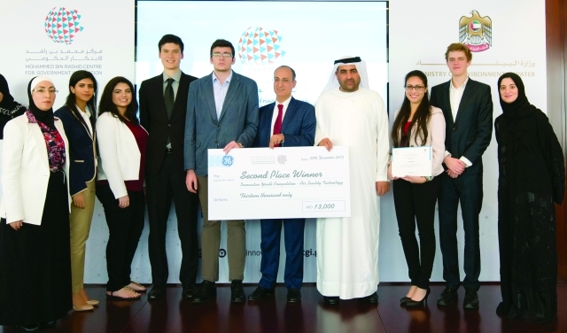 "■ وخلال تكريم فريق جامعة نيويورك أبوظبي"