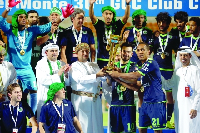 "Ⅶ الشباب عانق لقبه الخليجي الثالث في 2015 | البيان"